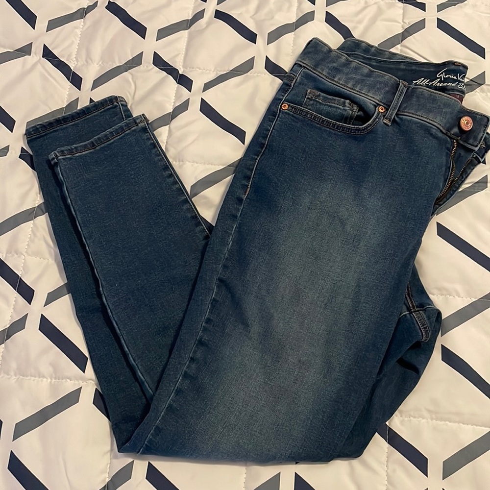 Gloria Vanderbilt jeans